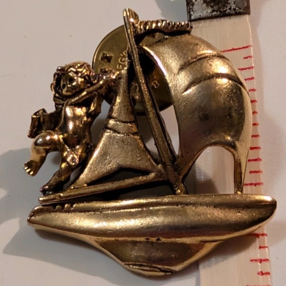 Vintage CAMCO Gold Tone Cherub Sailing Boat Lapel Pin Nautical Angel Pin